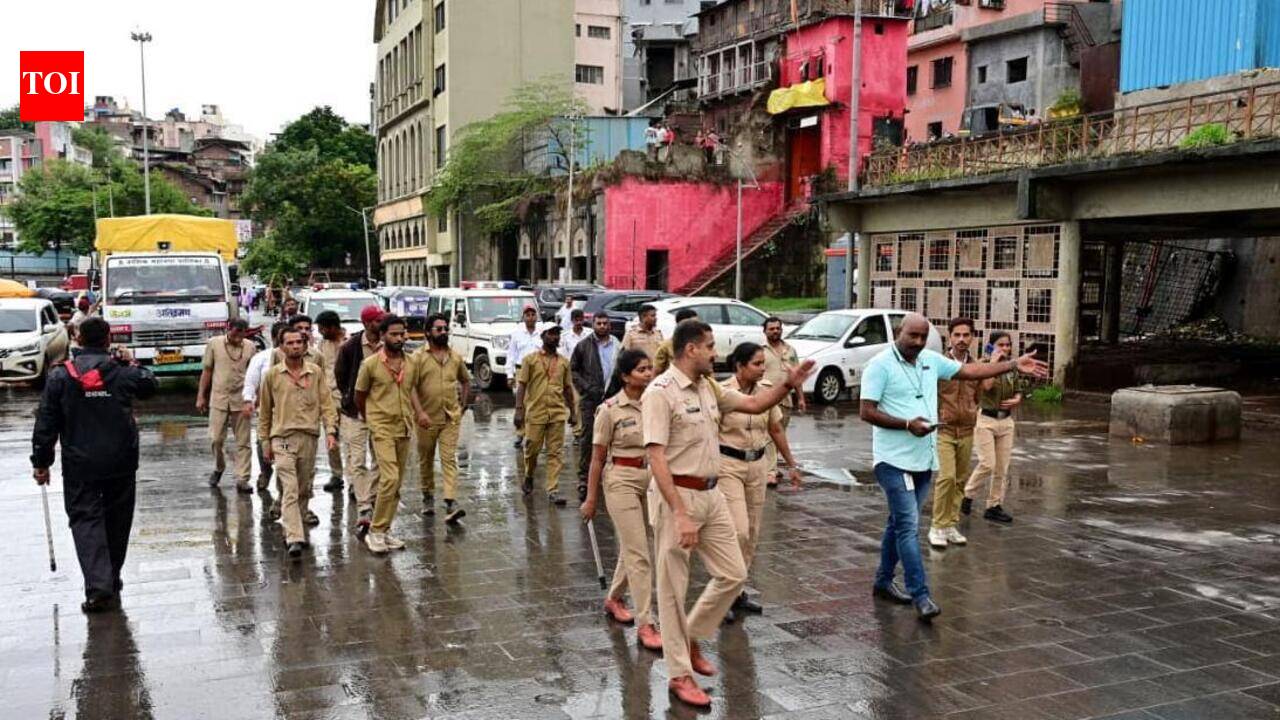Cloudburst threat puts Nashik district on high alert; schools, temples &amp; markets shut; forts being barricaded