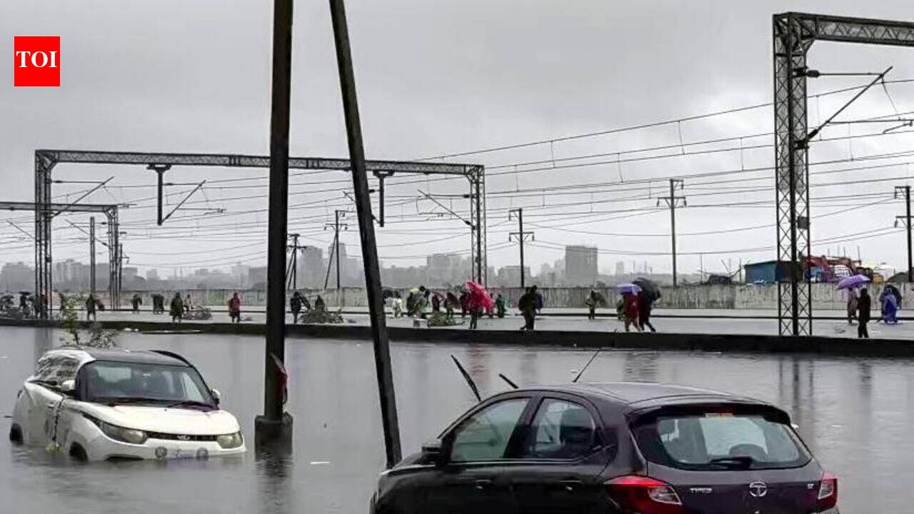 Heavy rain in Mumbai, Palghar disrupts Ahmedabad-Mumbai rail traffic