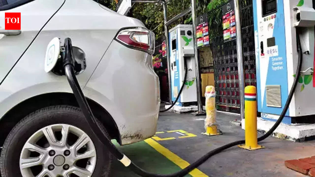 CNG, EV make up record 40% car sales in June