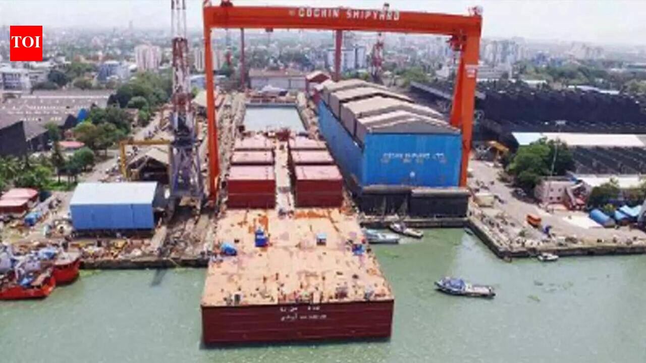 Govt to sell 5% in Cochin Shipyard via offer for sale