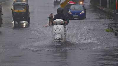 Non-stop rain disrupts rail and highway traffic, cuts off Mumbai from other cities; schools, colleges remain shut today