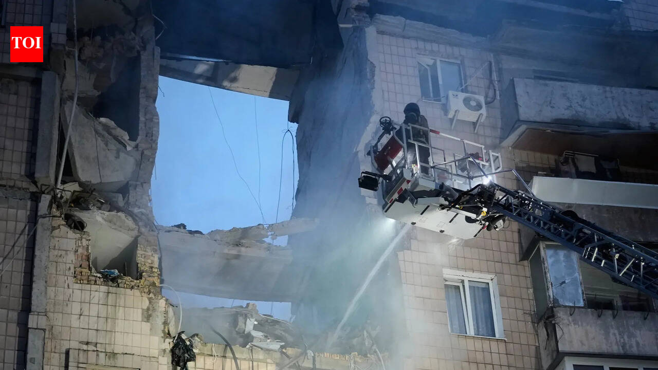 Russian strikes kill 22, exposing Ukraine's air-defence shortage