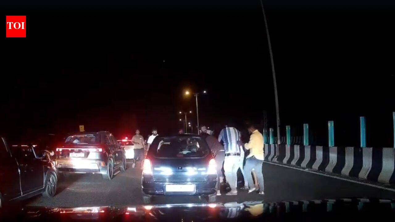 'Stopped, surrounded': Family with children attacked over road rage on Bengaluru-Mysuru Highway