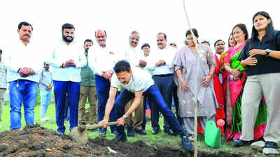 Mission Green Monsoon receives great turnout, 6,000 saplings planted in Nashik