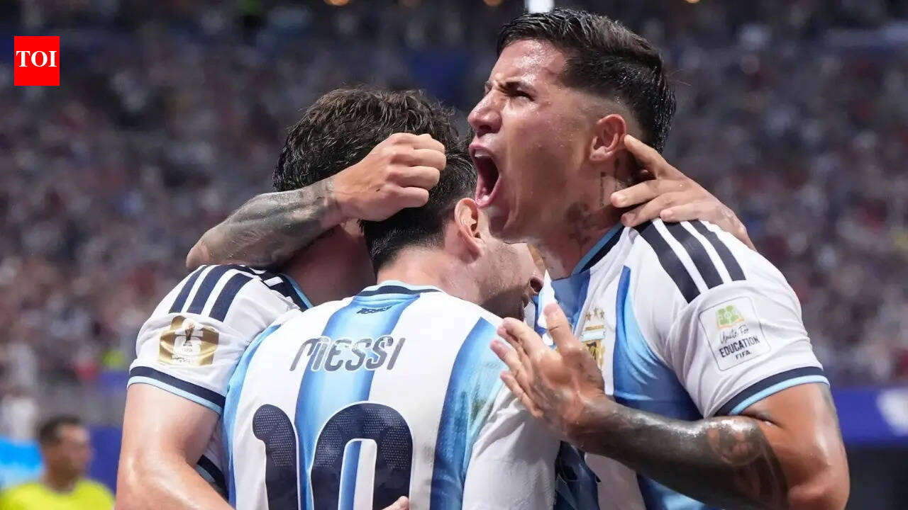 FIFA WC: ARG 3-2 EGY; Messi's Argentina script stunning comeback, storm into quarterfinals