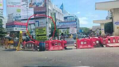 ‘Compulsory left’ or ‘U-turn’: Conflicting signage at SIET junction confuse road users