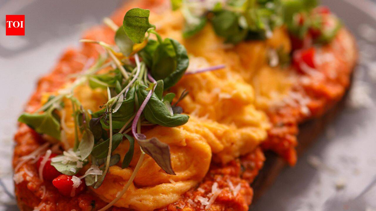 This Restaurant charges Rs 7,000 for Tomatoes and Eggs, and netizens are furious