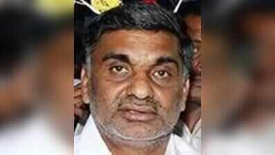 AIADMK internal rift deepens as former minister K C Veeramani and Arcot MLA skip EPS-chaired review meeting
