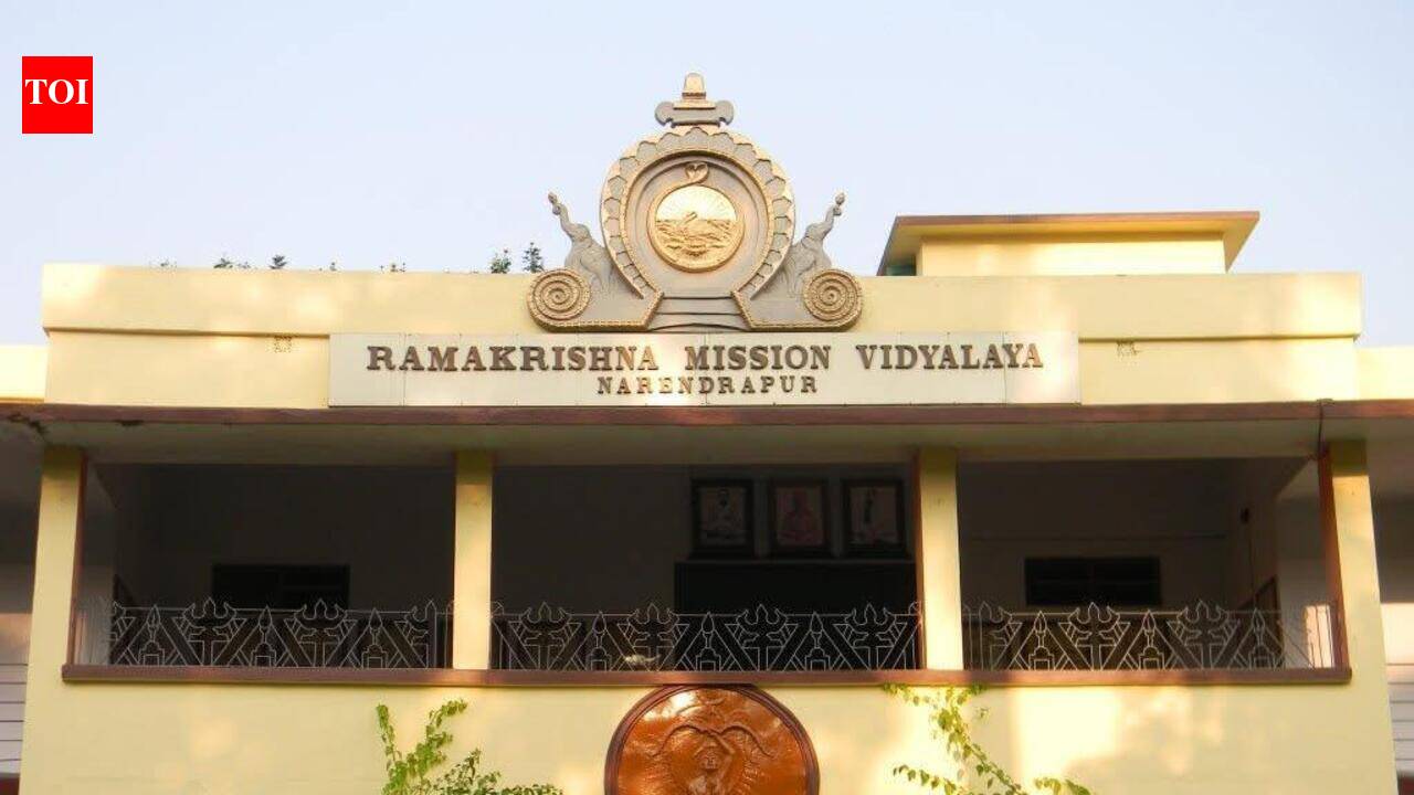 RKM Narendrapur administrators meet students, promise corrective measures