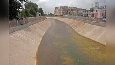 AMC to widen Kharicut canal roads into three-lane corridors
