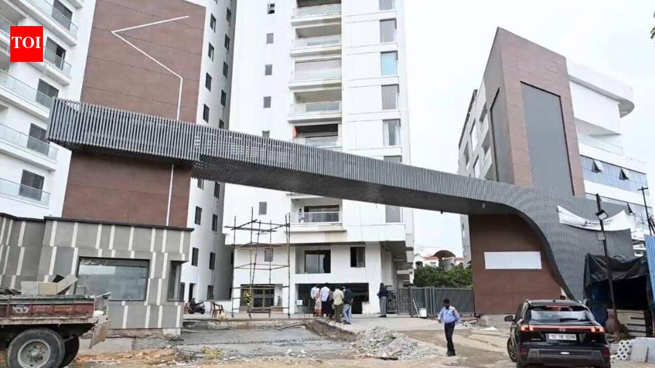 Hussainsagar FTL breach: Probe ordered into 17-storey project