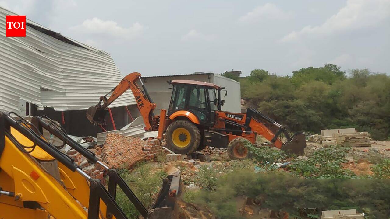Days after two foresters assaulted, 1 acre of protected Aravali land cleared in Faridabad