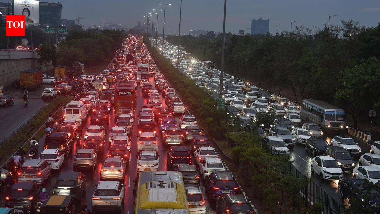 Rain cools Gurgaon, maximum temp falls 10°C below season’s normal