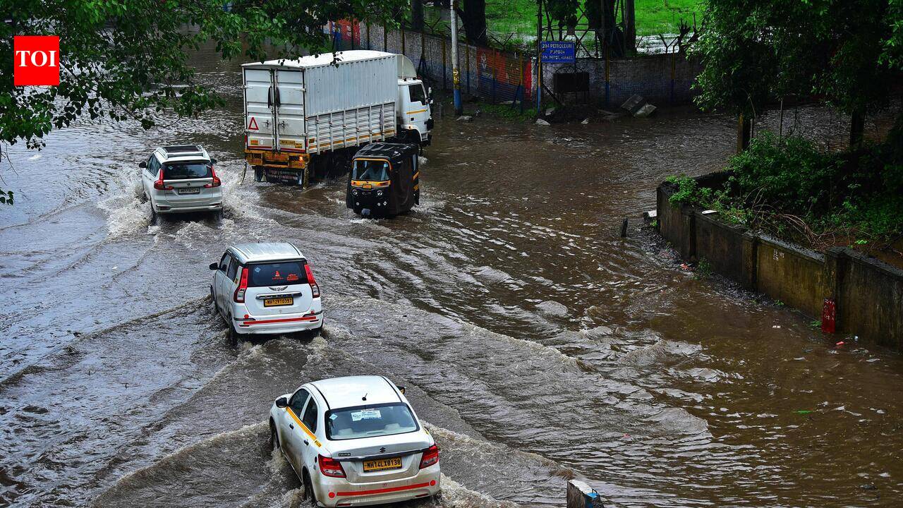 Pune pummeled by two days of heavy rain, many areas flooded