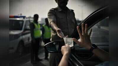 Three highway police personnel, 3 traffic wardens booked for extortion bid near Lonavla