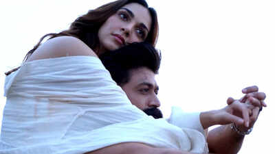  Yash and Kiara Advani’s sizzling chemistry with Vishal Mishra's soulful vocals impresses netizens