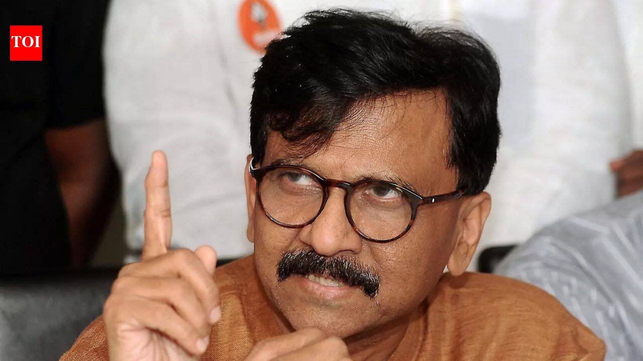 'Parade them in the streets': Sanjay Raut to Fadnavis after Shinde Sena corporator assaults doctors in Thane hospital