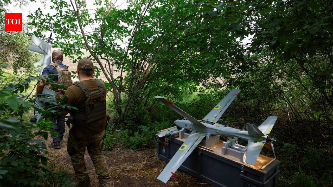 How Russia is trying to beat Ukraine’s drones: Camouflage cargo, jam Elon Musk's Starlink