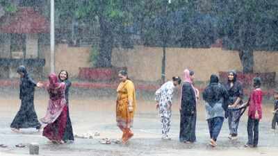  Santacruz records 1,017 mm in seven days, more than the entire July last year