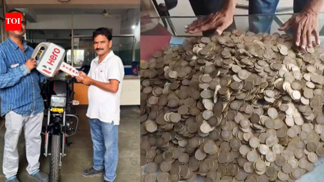 Man pays Rs 1.10 lakh in Rs 10 coins to buy motorcycle in Telangana
