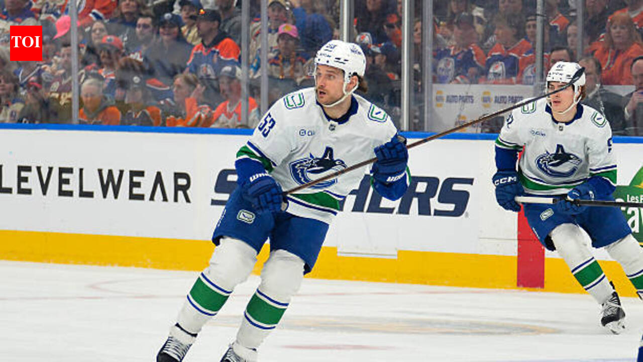 Former Vancouver Canucks forward Teddy Blueger opens up about difficult locker room environment before Toronto Maple Leafs signing