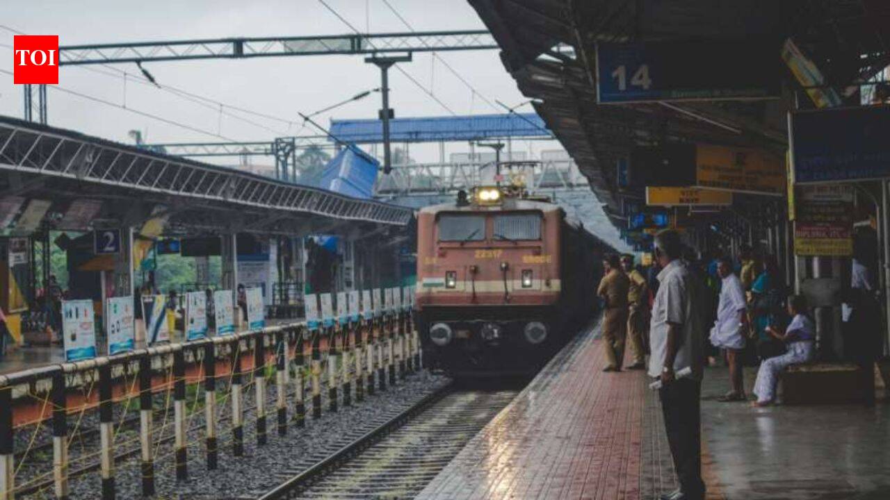 Railways orders probe into unauthorised decoration of 1AC coupe, suspends chief ticket inspector