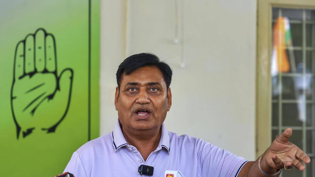 Dotasra calls 8 lakh drop in school enrolment ‘biggest scam’ of BJP govt, seeks probe