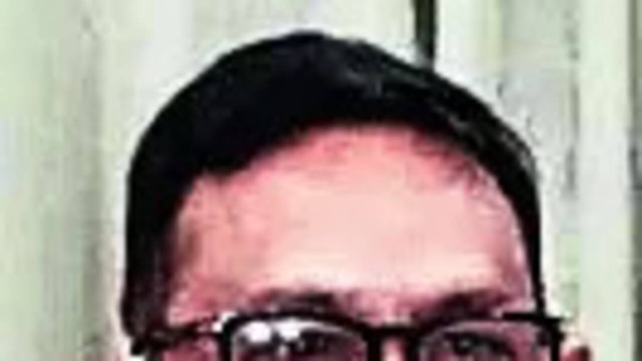 Ex-Congress treasurer detained; EOW cites diary entries, to quiz him in coal, liquor probes