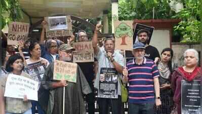 Residents protest in Doon to protect Shivalik reserve trees