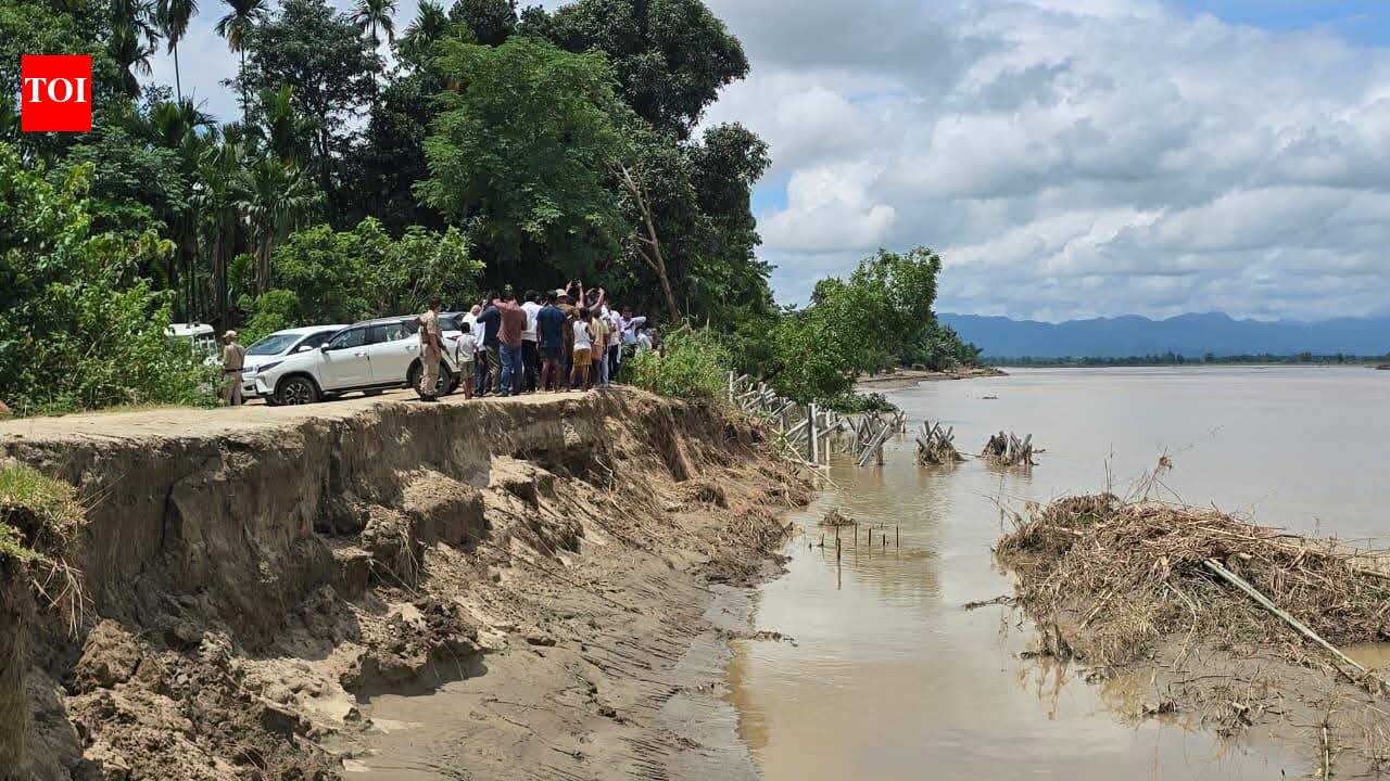 Dhemaji families seek early compensation from central team