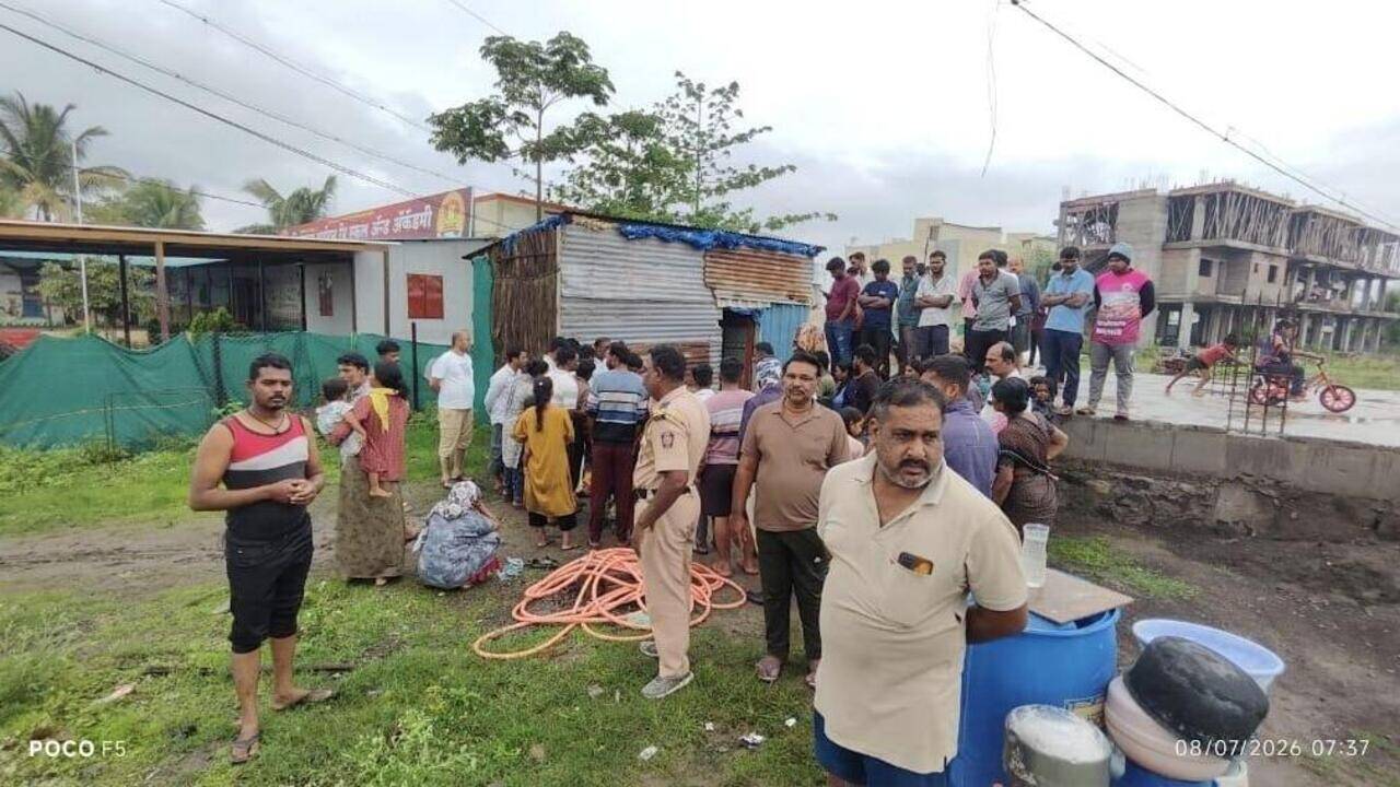 Man dies of electric shock after touching live wire; wife, son and daughter too electrocuted trying to save him in Satara