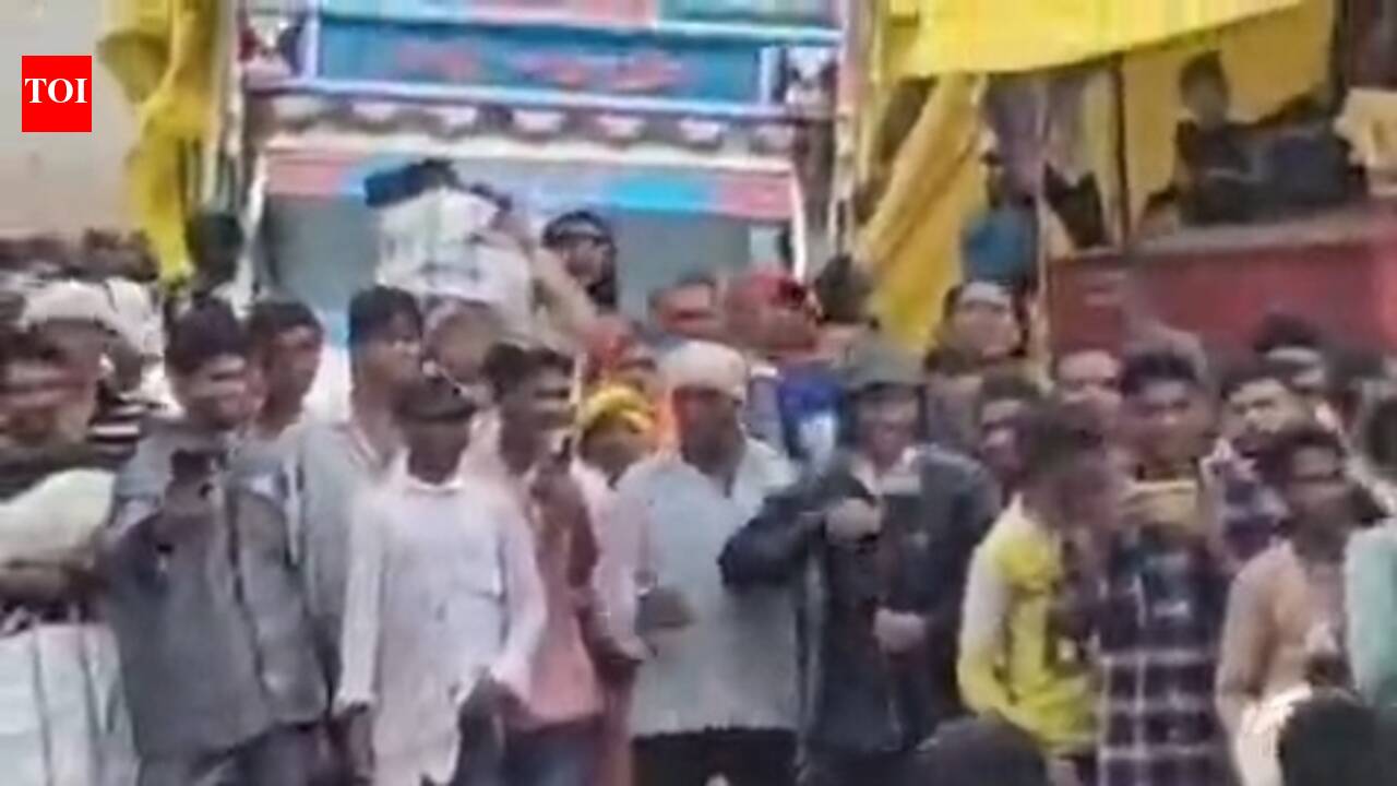 Five swept away in rain-swollen rivers in Khargone, three missing & two survive