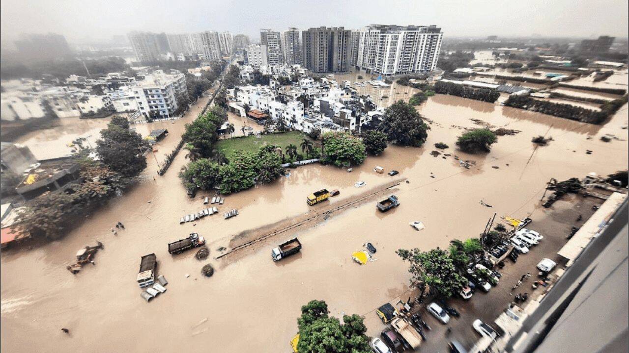 13 killed in Surat rains: Floodwaters continue to inundate homes, markets and roads
