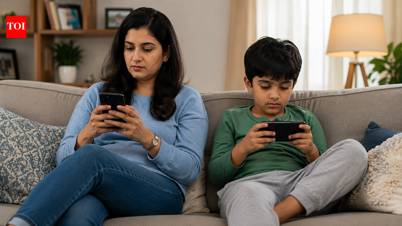Parents take note, your phone addiction too can be a problem for children