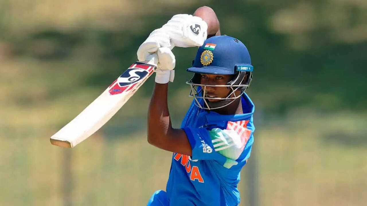 IND U19 vs SL U19 LIVE: Shavin strikes after Vineeth ton powers India to 290/8