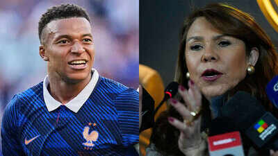 kylian-mbappe-vs-celeste-amarilla.jpg