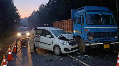 7 killed, 2 injured in lorry-MUV collision in Karnataka