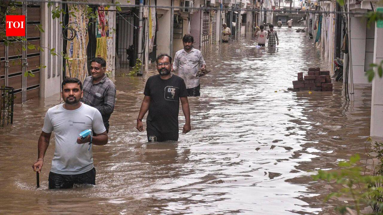 Monsoon covers entire India, chaos ensues: 10 videos capture waterlogging, jams & destruction