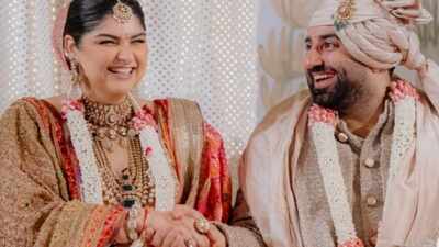 Anshula Kapoor and husband Rohan Thakkar twin in custom slogan T-shirts in UNSEEN wedding cocktail picture: 'Wife of the PARTY'