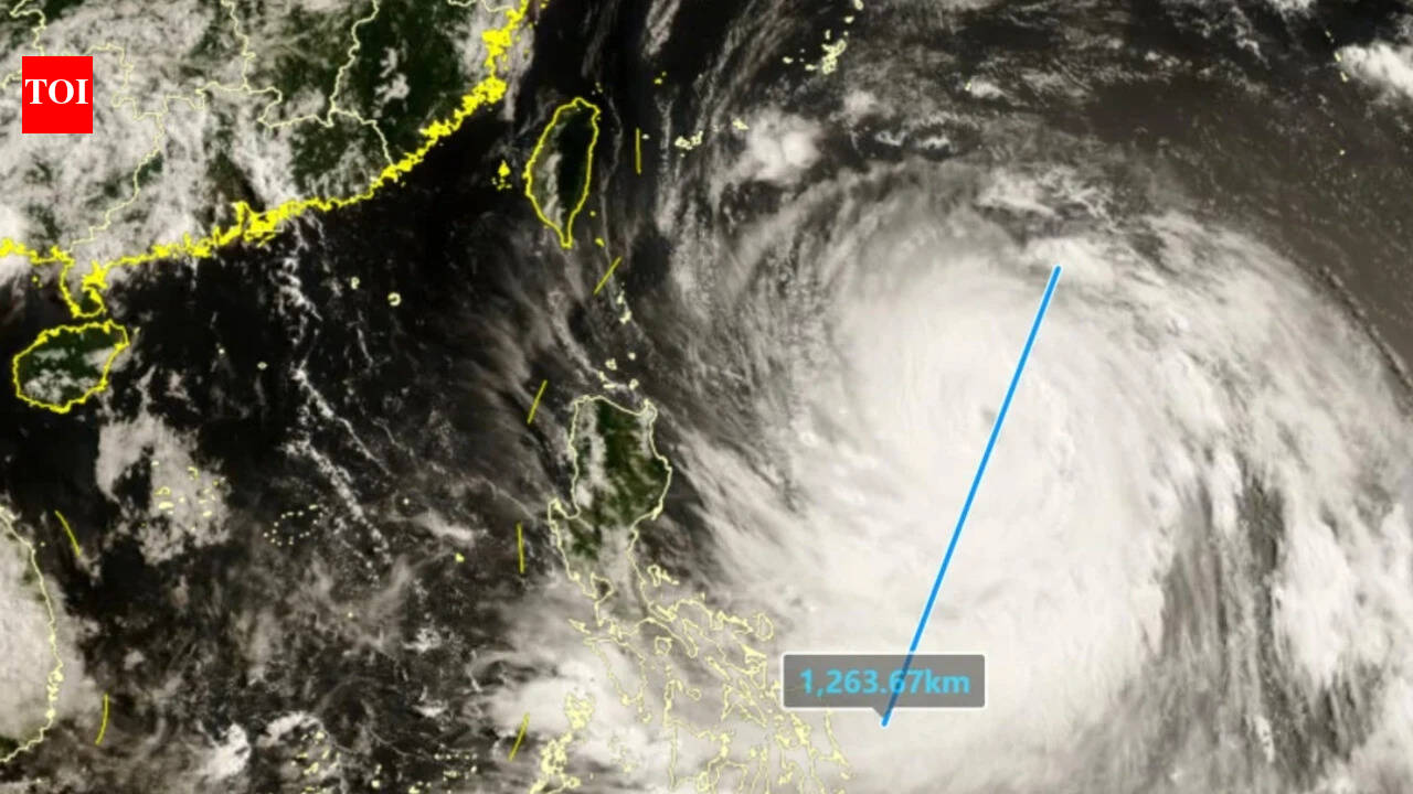 Super Typhoon Bavi: Taiwan, China and Japan brace for giant storm as wide as France