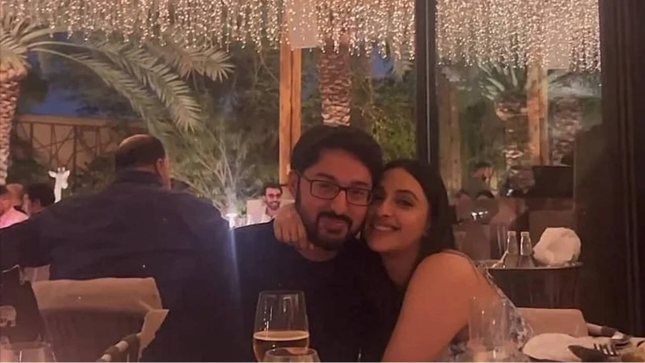 https://static.toiimg.com/thumb/msid-132288922,width-1280,height-720,resizemode-6,overlay-toi_sw,pt-32,y_pad-600/photo.jpg