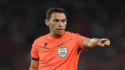 10 red cards! FIFA's Argentine referee for France vs Morocco game once became players' nightmare - here's what happened