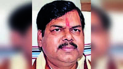 Minister announces education drive, assures teachers on transfer-related issues