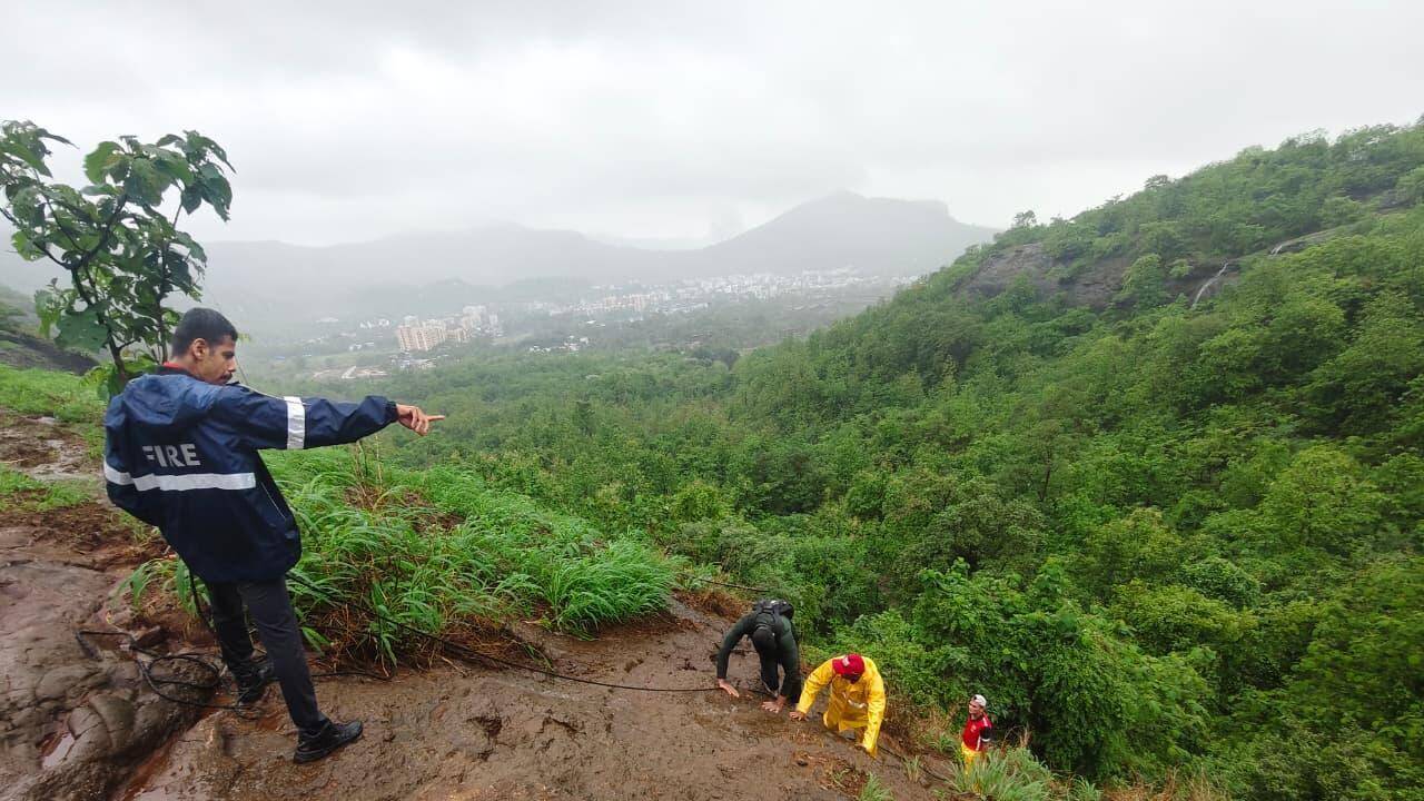 18-year-old trekker from Mumbai falls while clicking selfie near KP waterfall in Khopoli, rescued in 3 hours