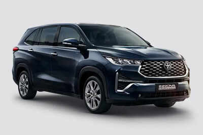 Toyota Innova Hycross