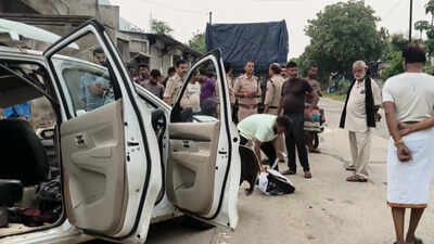 5 of a family killed as speeding SUV rams truck on NH-43 in MP