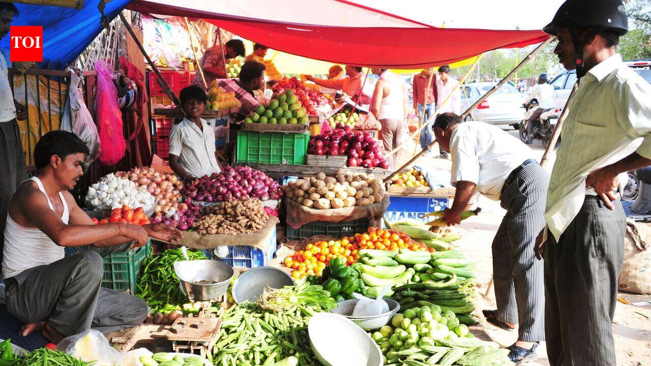 Supply disruption by monsoon sends veggie prices soaring, tomato hits ₹100/kg