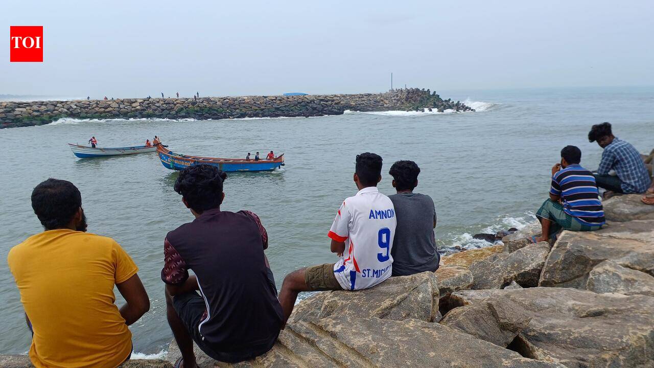 Minority panel pulls up authorities over delays in ensuring safety at Muthalapozhi harbour