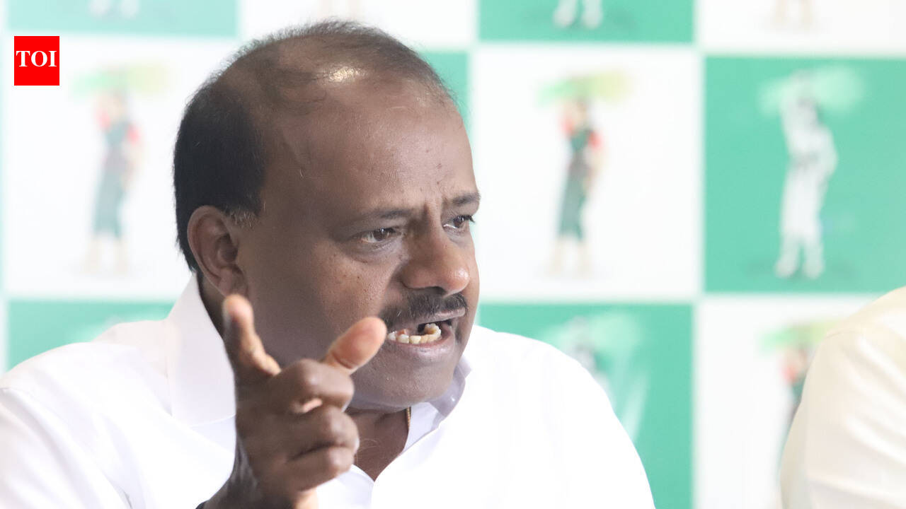 Kumaraswamy challenges Khandre to joint inspection of HMT land