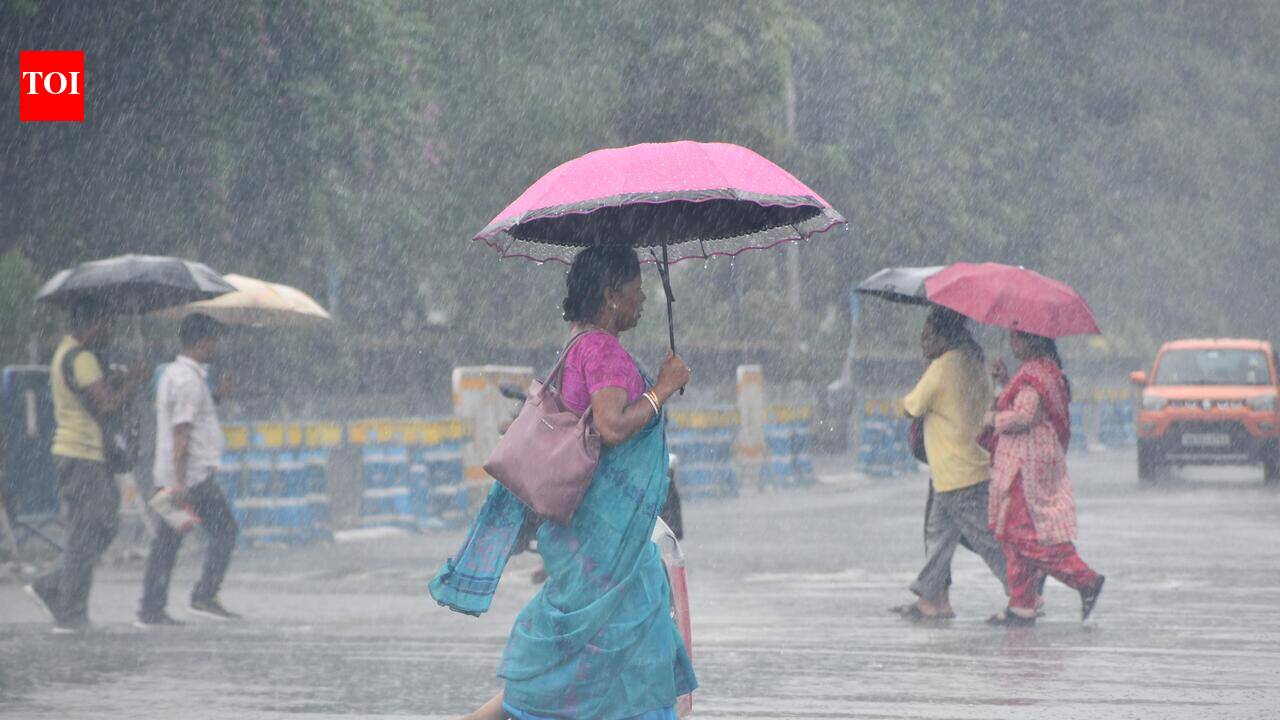Met predicts wet weekend, some pockets may get heavy showers